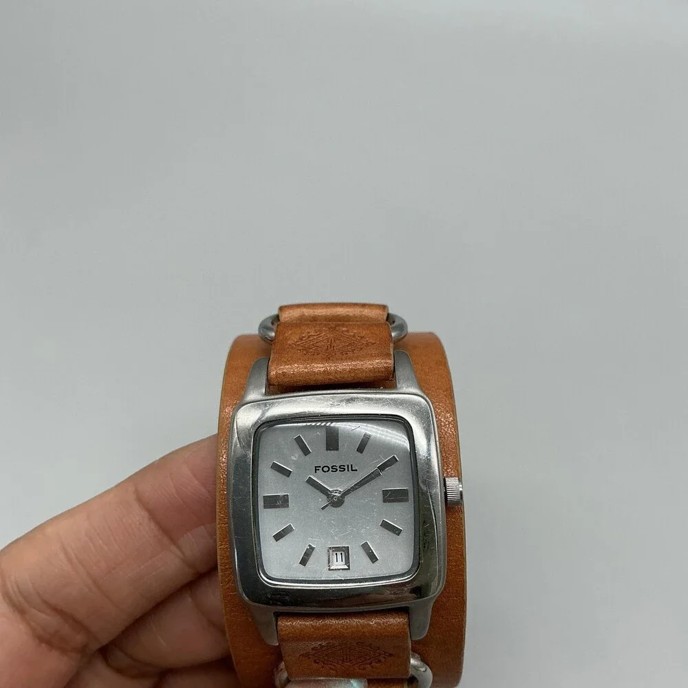 Fossil JR-8083 Womens Watch 26mm Silver Tone Brown Leather Bund Date New Battery